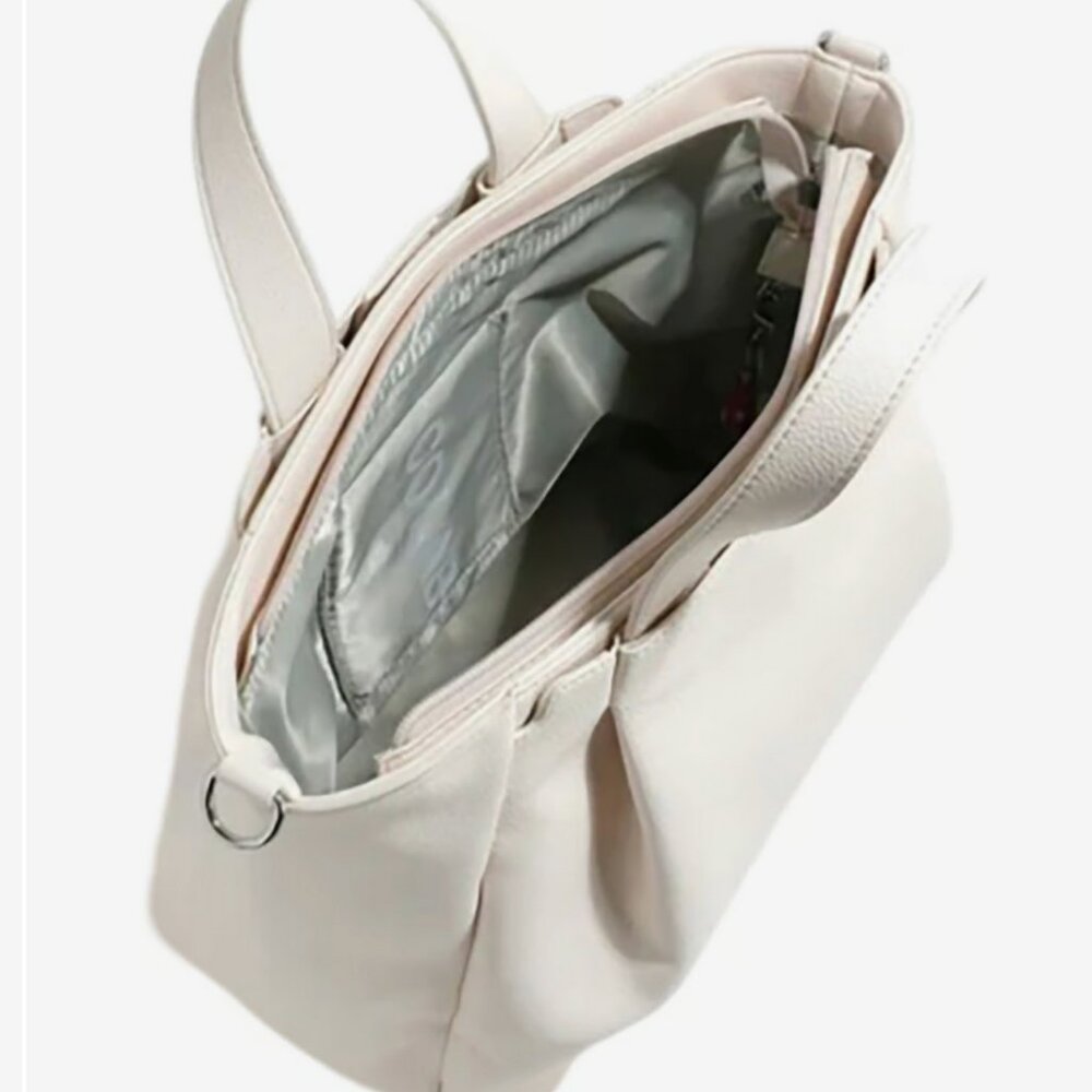 Co-Lab Cream Cruise Port Shoulder Bag New with Tags - Picture 3 of 4